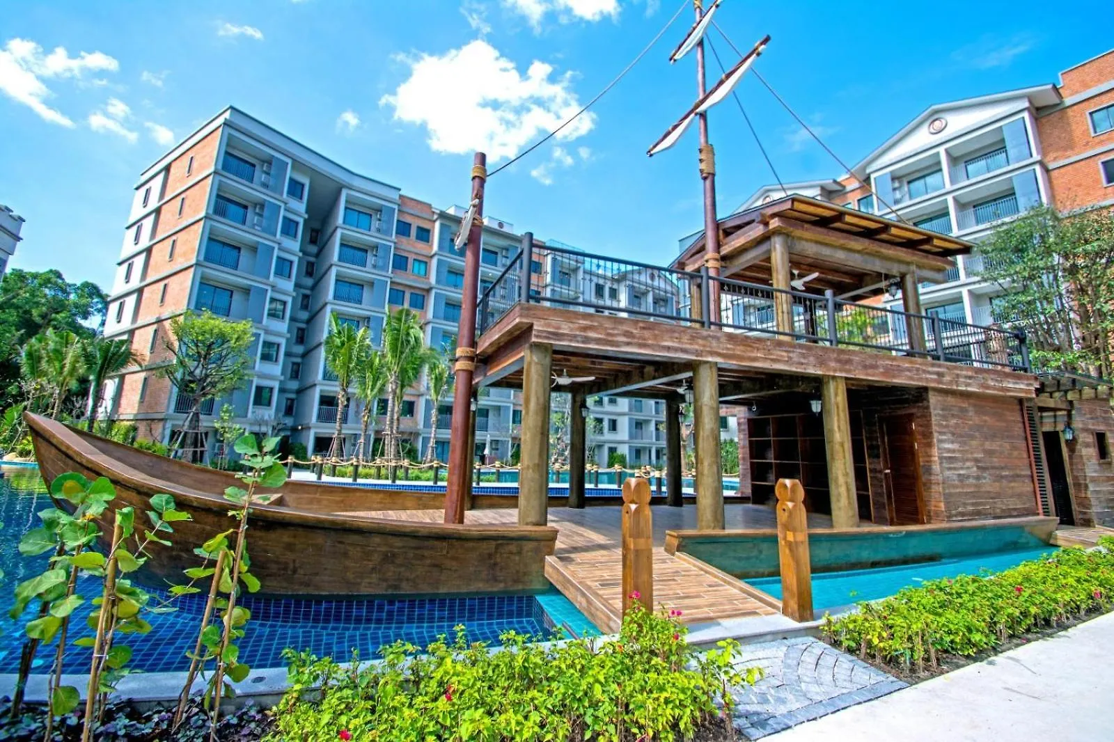 Apartment The Beach Residence By Ehm Nai Yang